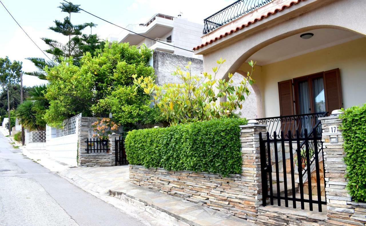 Violet Bedroom And Apartment Spata  Exterior photo